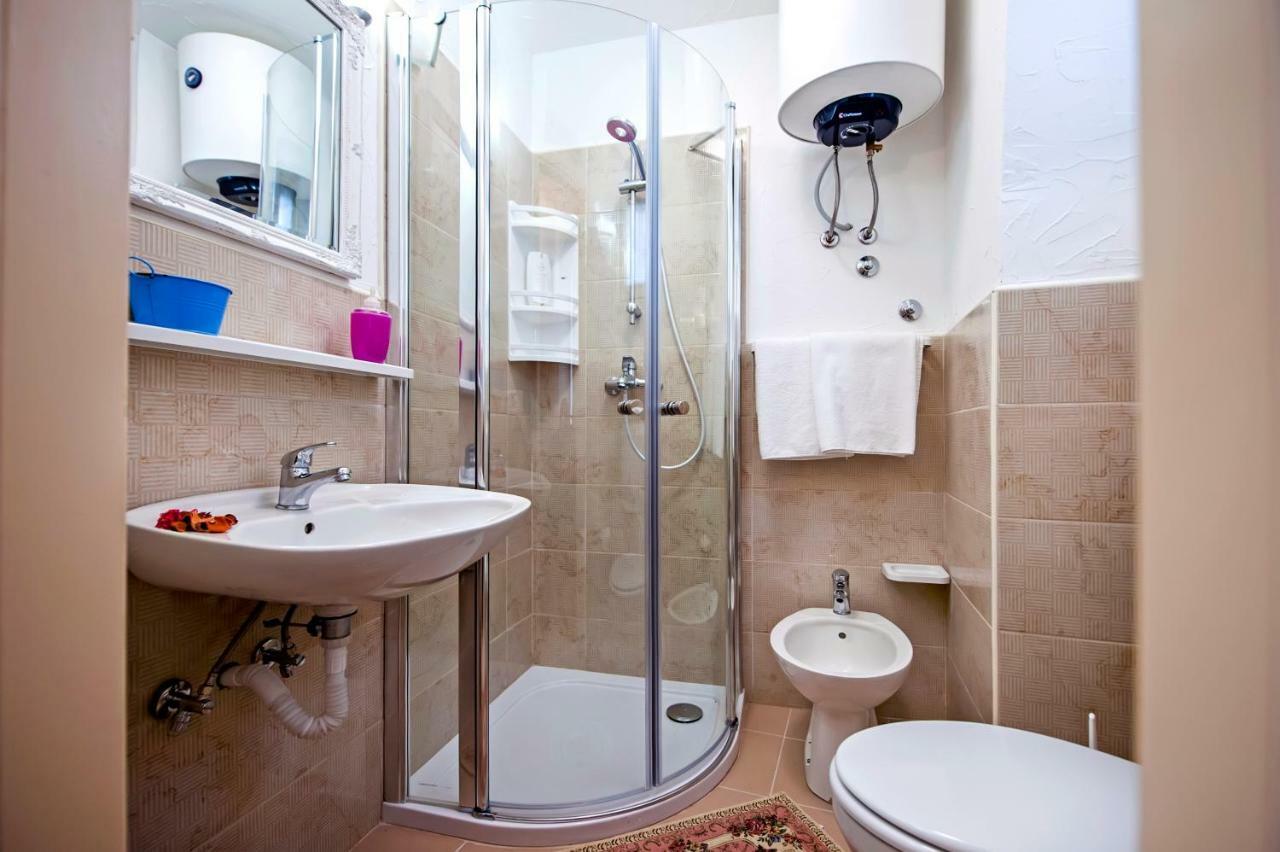 Guest House Sotto I Volti Centro Storico Rovinj Bagian luar foto